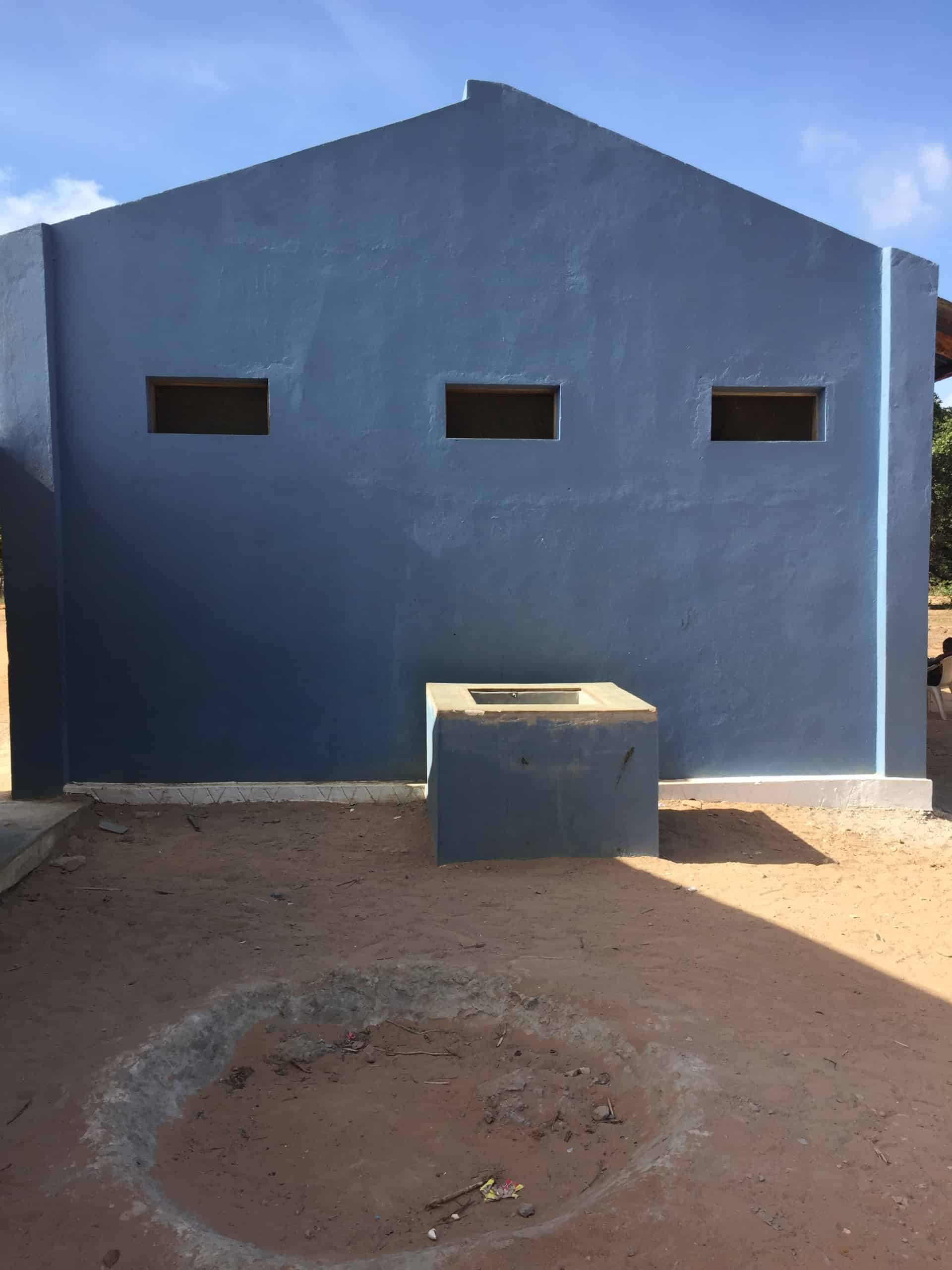 African school backyard where the desalination unit will be placed